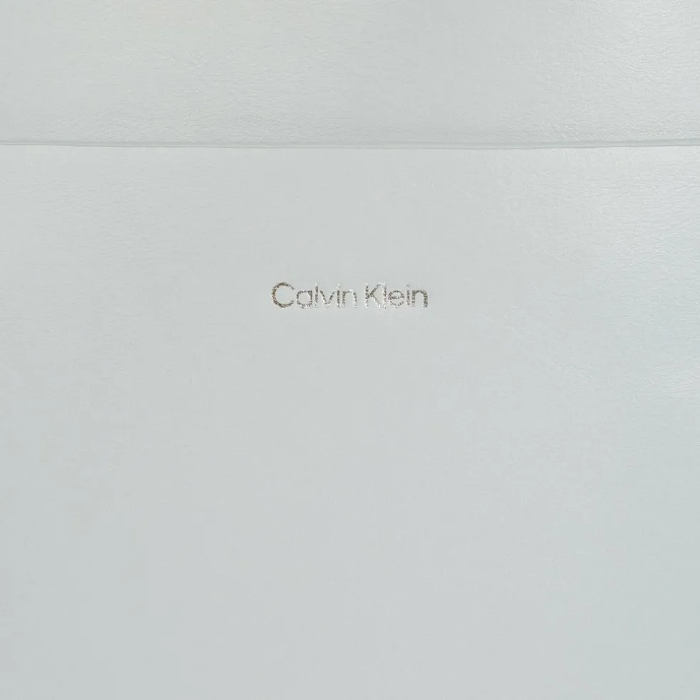 Calvin Klein CK Essential Schultertasche 20 cm