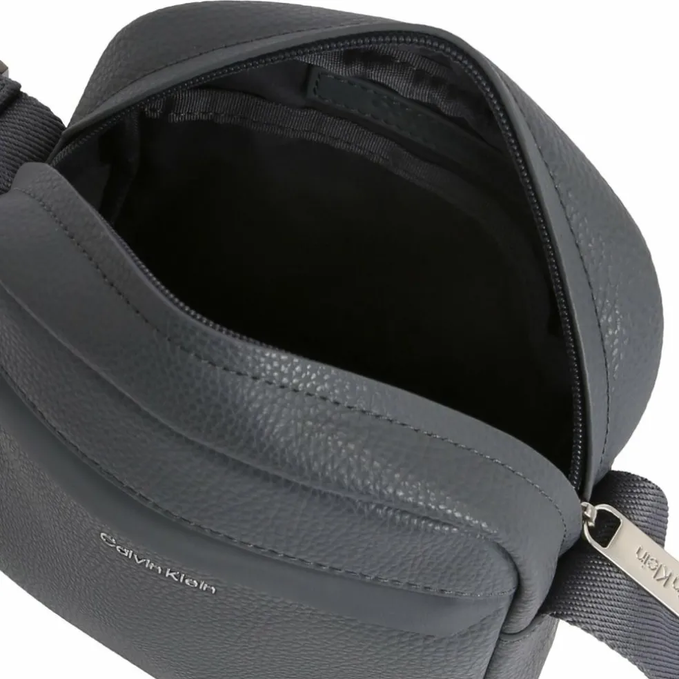 Calvin Klein CK Mixmedia Mini Bag Umhängetasche 16.5 cm