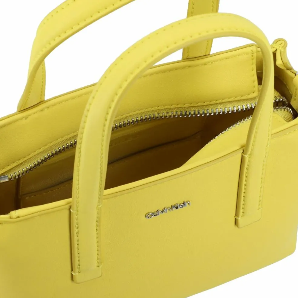 Calvin Klein CK Must Handtasche 20.5 cm