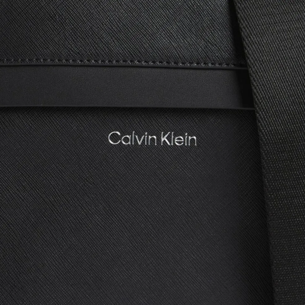 Calvin Klein CK Must Mini Bag Umhängetasche 18 cm