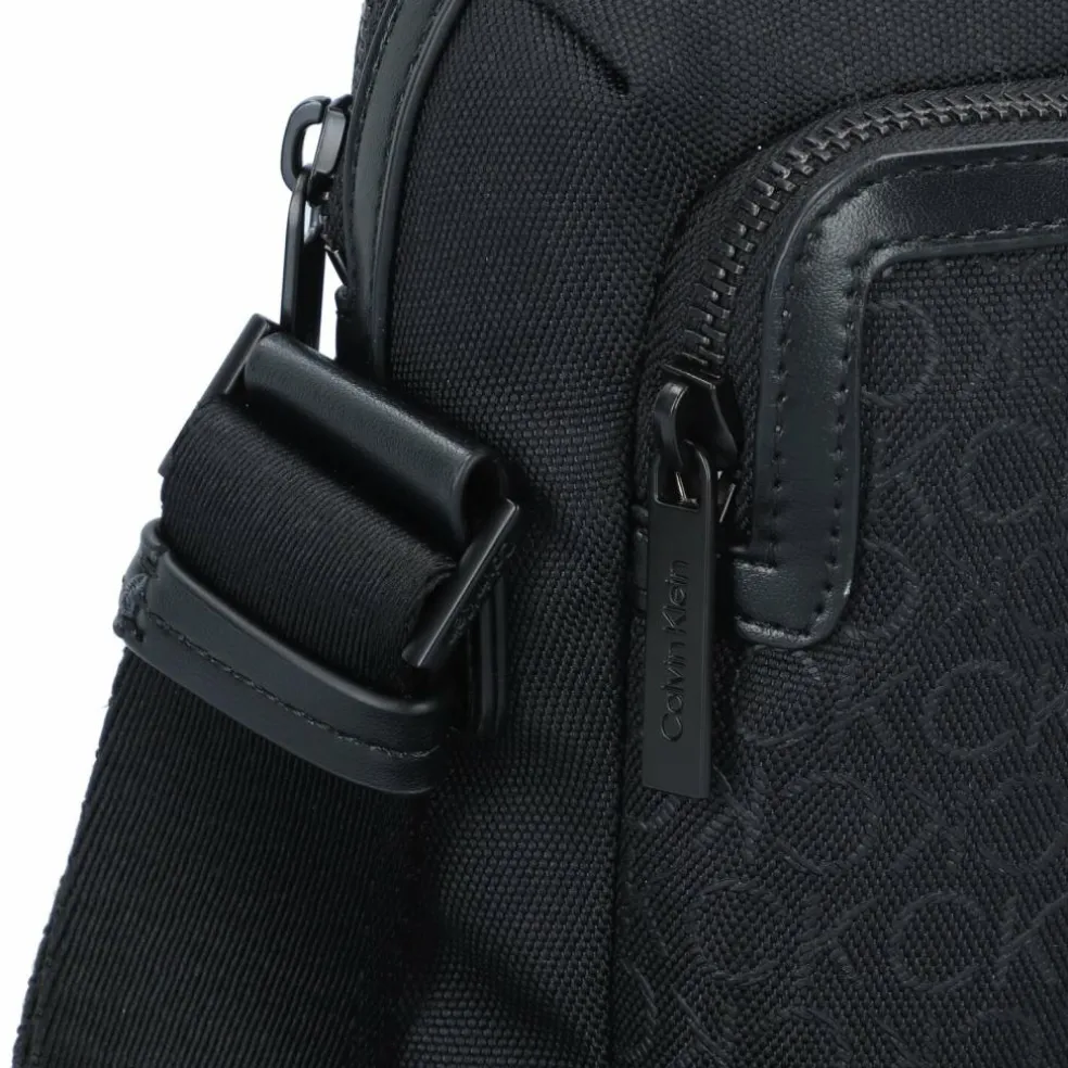 Calvin Klein CK Remote Mini Bag Umhängetasche 17.5 cm