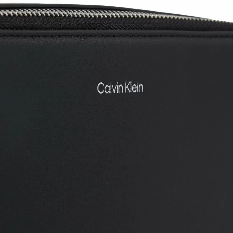 Calvin Klein CK Sleek Umhängetasche 23 cm
