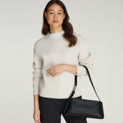 Calvin Klein Embossed Schultertasche 31 cm