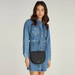 Calvin Klein Jeans Minimal Monogram Umhängetasche 22 cm