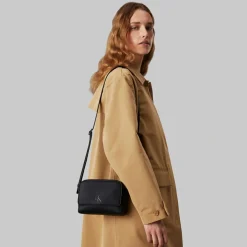 Calvin Klein Jeans Minimal Monogram Mini Bag Umhängetasche 18 cm