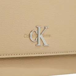 Calvin Klein Jeans Minimal Monogram Umhängetasche 21 cm