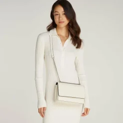 Calvin Klein Jeans Sculpted Deboss Schultertasche 25 cm