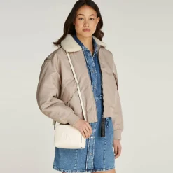 Calvin Klein Jeans Sculpted Deboss Umhängetasche 20 cm