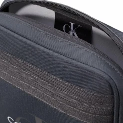 Calvin Klein Jeans Sport Essentials Umhängetasche 21 cm