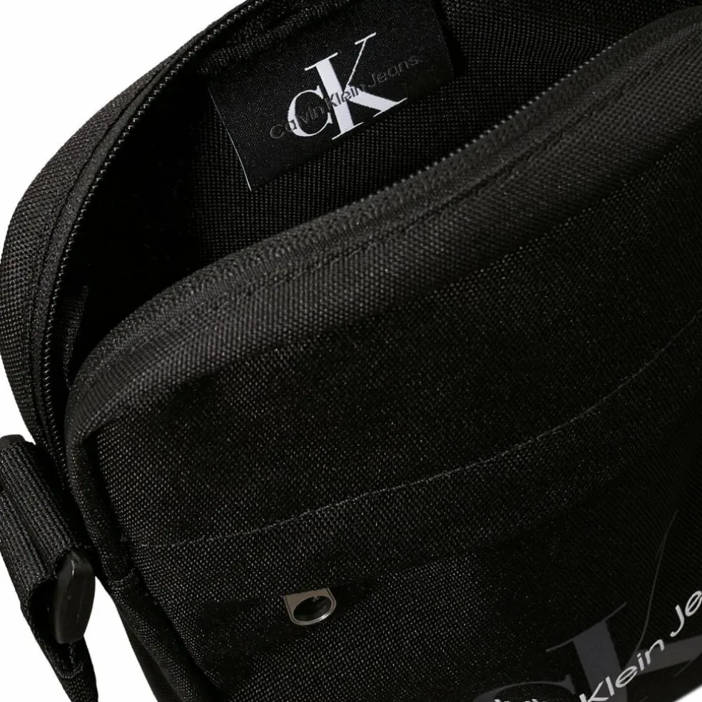 Calvin Klein Jeans Sport Essentials Mini Bag Umhängetasche 18 cm