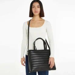 Calvin Klein Line Quilt Schultertasche 38 cm