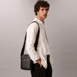 Calvin Klein Raised Umhängetasche 19 cm