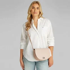 Calvin Klein Re-Lock Umhängetasche 24 cm