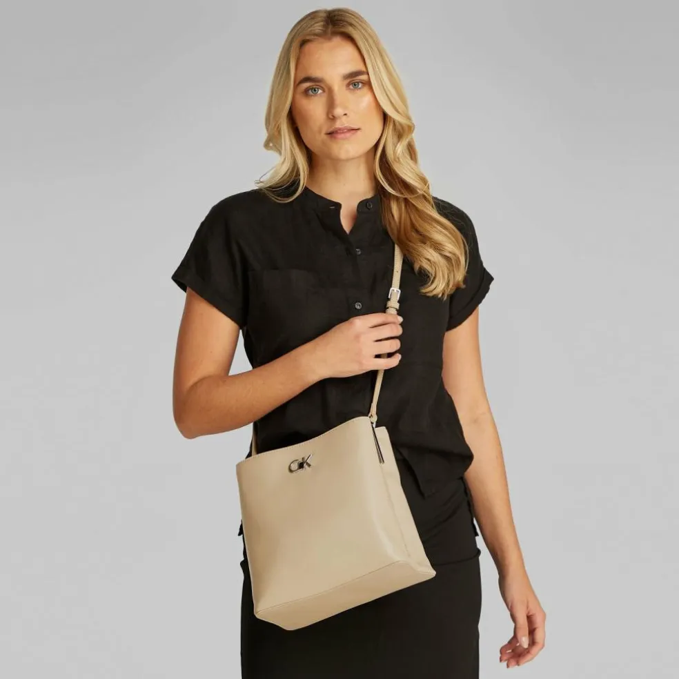 Calvin Klein Re-Lock Umhängetasche 25 cm