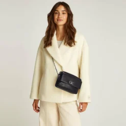 Calvin Klein Re-Lock Umhängetasche 21 cm