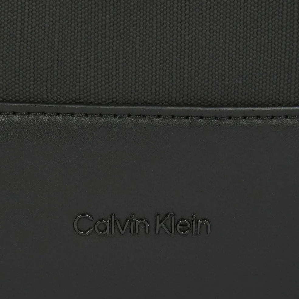 Calvin Klein Tech Sensual Mini Bag Umhängetasche 17 cm