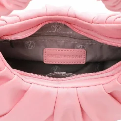 Emily & Noah E&N Bianca Beutel