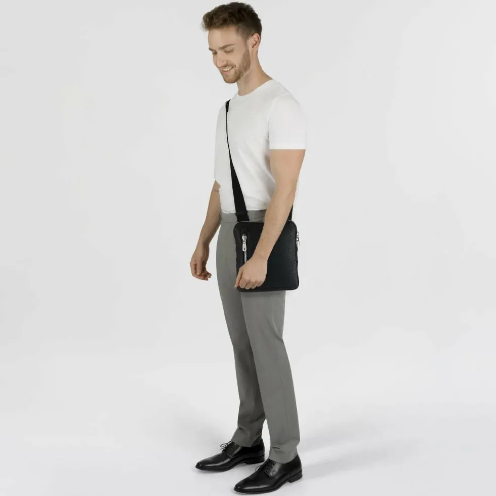 Guess Torino Umhängetasche 20 cm